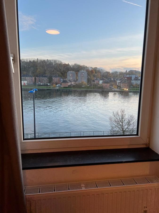 Riverbank Guest House Namen Buitenkant foto
